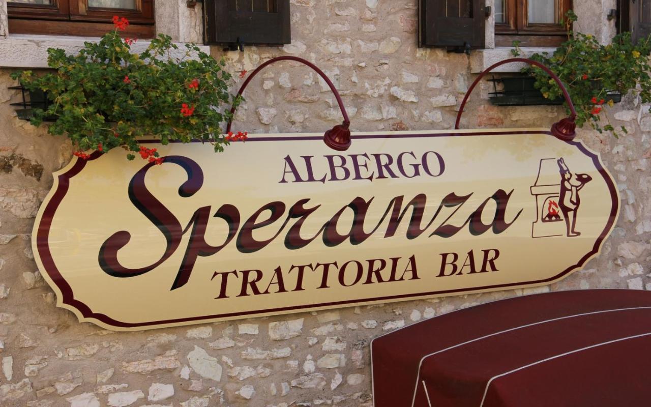 Albergo Speranza Spiazzi Di Monte Baldo Spiazzi Di Caprino Extérieur photo