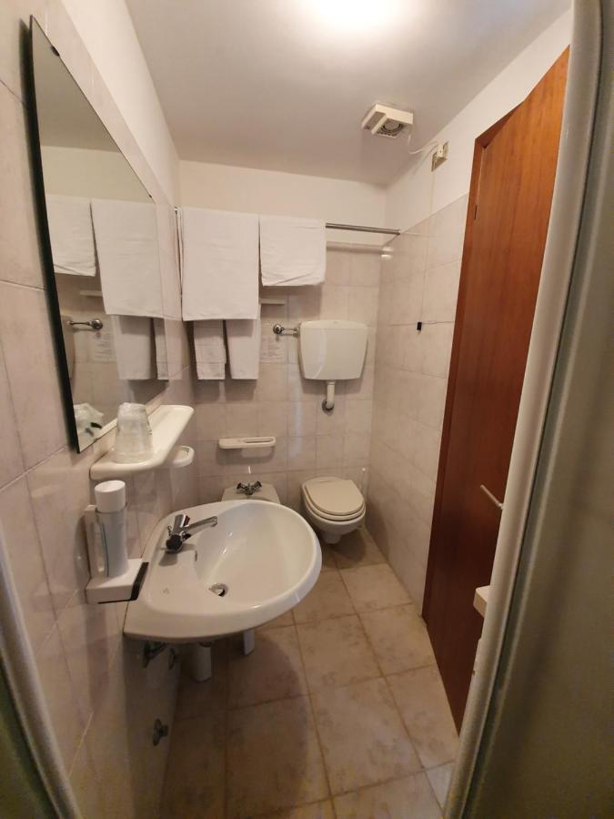 Albergo Speranza Spiazzi Di Monte Baldo Spiazzi Di Caprino Extérieur photo
