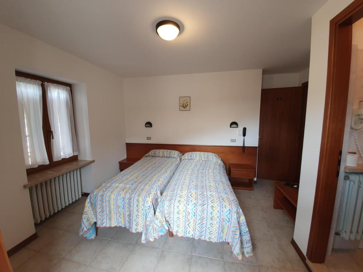 Albergo Speranza Spiazzi Di Monte Baldo Spiazzi Di Caprino Extérieur photo